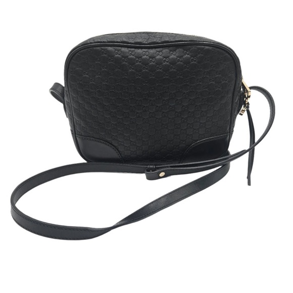 COA INCLUDED Gucci Microguccissima Leather Bree Black Crossbody1